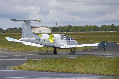 Der E-Fan von Airbus hatte bereits mehr als 100 Flüge absolviert, geht aber doch nicht in Serienproduktion.