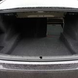 Die Lehne der Rücksitzbank lässt sich getrennt umlegen