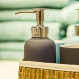 Einen Seifenspender kann man immer gebrauchen.