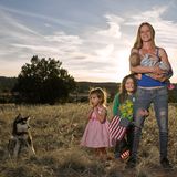 Jessi Bergkvist aus New Mexico lebt von Aushilfsjobs, meist muss sie ihre Kinder mit zur Arbeit nehmen: "Wer gegen Trump ist, kann hier nicht leben"