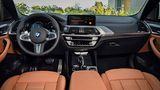 BMW Tech Office Chicago - per Sprache und Bildschirm wird die Verbindung hergetellt