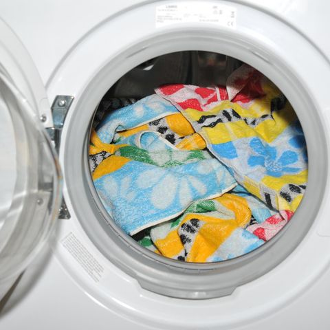 Waschmaschine: Wie kommt der graue Schlamm in die Trommel?