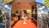 Der Besuch des Caravan Salon in Düsseldorf kann zur Zeitreise werden.