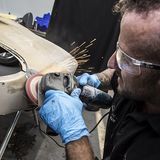 Viel Handarbeit ist nötig bei der Restauration