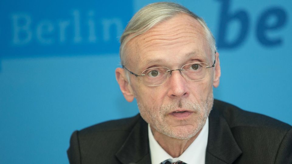 "Die Schule ist nicht Tabuzone und wird es auch nicht werden", entgegnete Staatssekretär Bernd Krömer (CDU) kühl