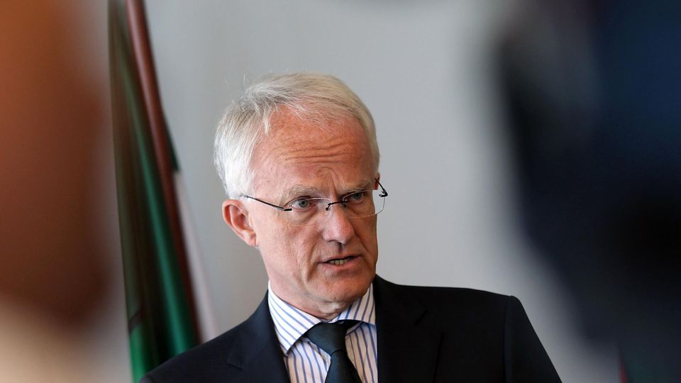 Politiker wollen lieber "Kinder statt Inder" wie Jürgen Rüttgers (CDU), Ex-Ministerpräsident von Nordrhein-Westfalen und Ex-Bildungsminister dieses Landes, es im Jahr 2000 formuliert hat