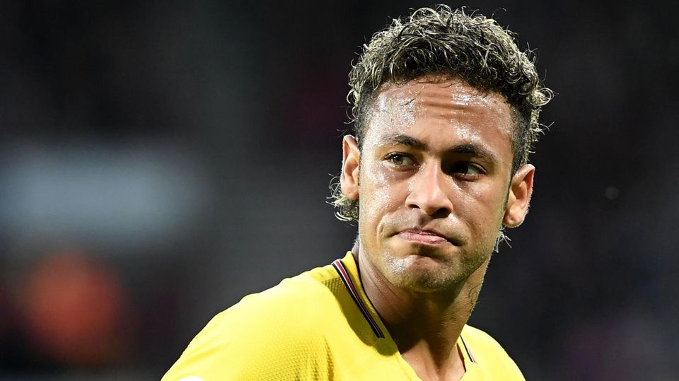 Neymar wechselte für 222 Millionen Euro vom FC Barcelona zu Paris Saint-Germain