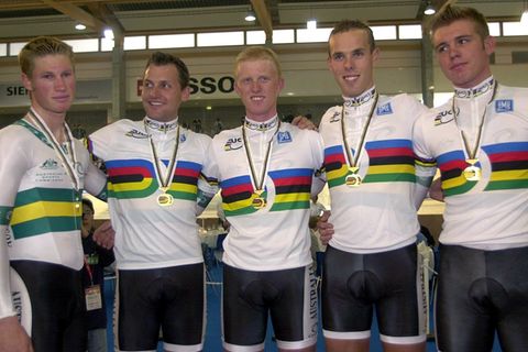 Bahnradsportler Stephen Wooldridge mit seinen Teamkollegen