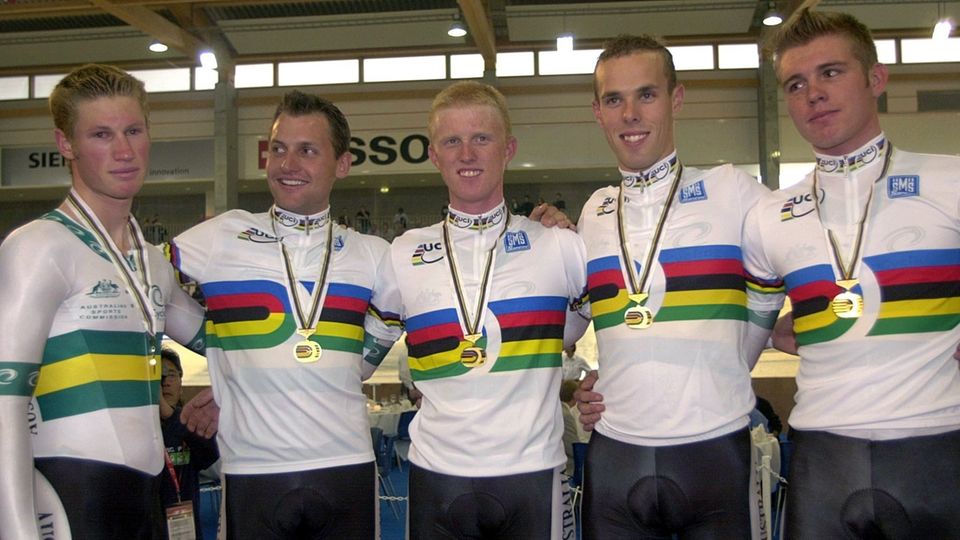 Bahnradsportler Stephen Wooldridge mit seinen Teamkollegen