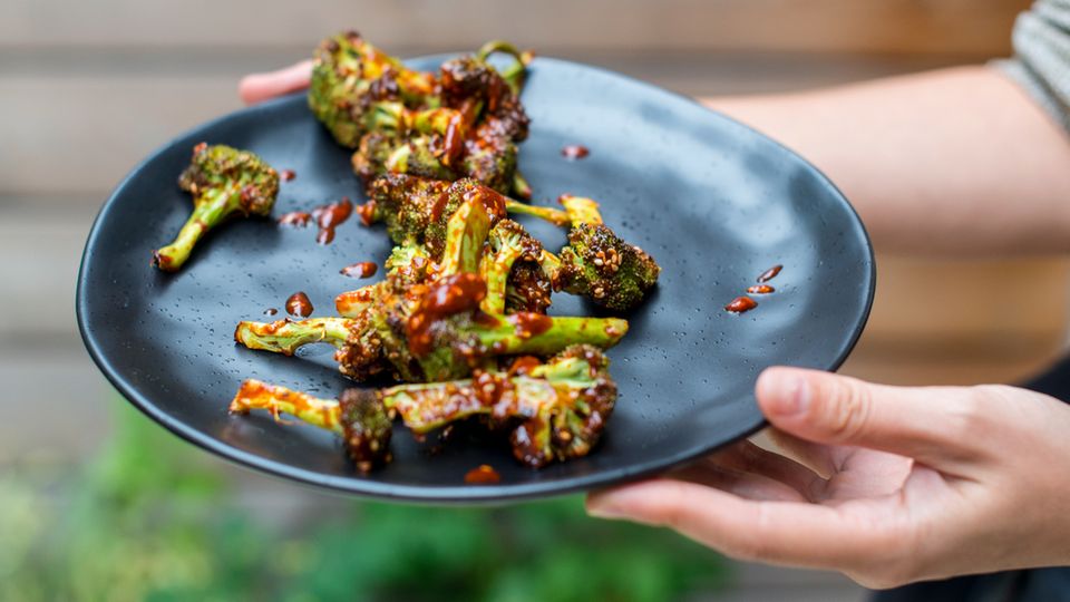 Schmeckt köstlich zu allem Gegrillten - oder vegetarisch zu Reis.