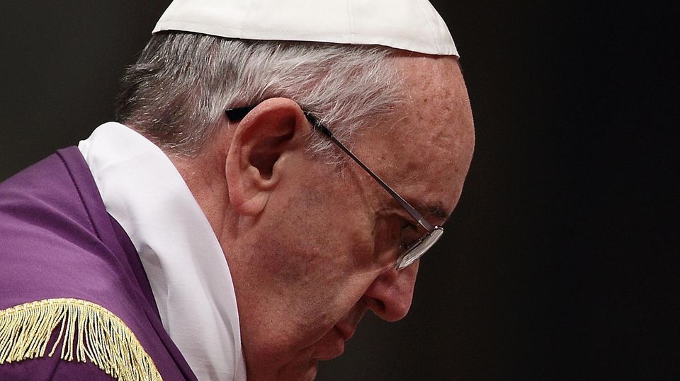 Seit Jahrzehnten vermisst: Vom neuen Papst Franziskus erhoffte sich Pietro Orlandi endlich die Wahrheit. Doch die kann fürchterlich sein Vom neuen Papst Franziskus erhoffte sich Pietro Orlandi endlich die Wahrheit. Doch die kann fürchterlich sein