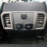 Wer hinten sitzt, muss nicht stromlos sein.