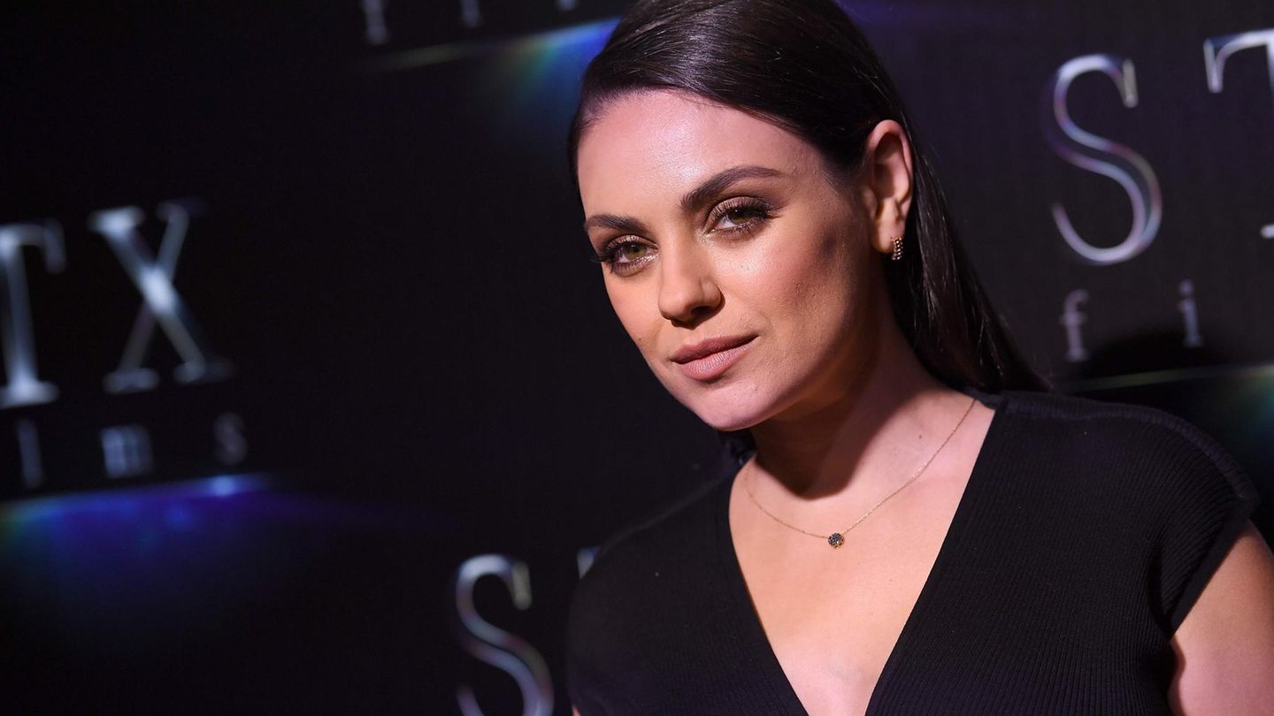 Mila Kunis Mila Kunis