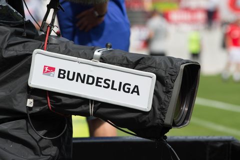 Die Bundesliga wird live zur neuen Saison auf verschiedenen Sendern übertragen.
