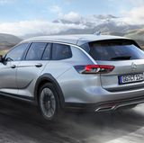 Höherlegung, Rundum-Beplankung, adaptives Fahrwerk und Allrad-Antrieb: Der Opel Insignia Country Tourer ist für alle Fälle gerüstet. 