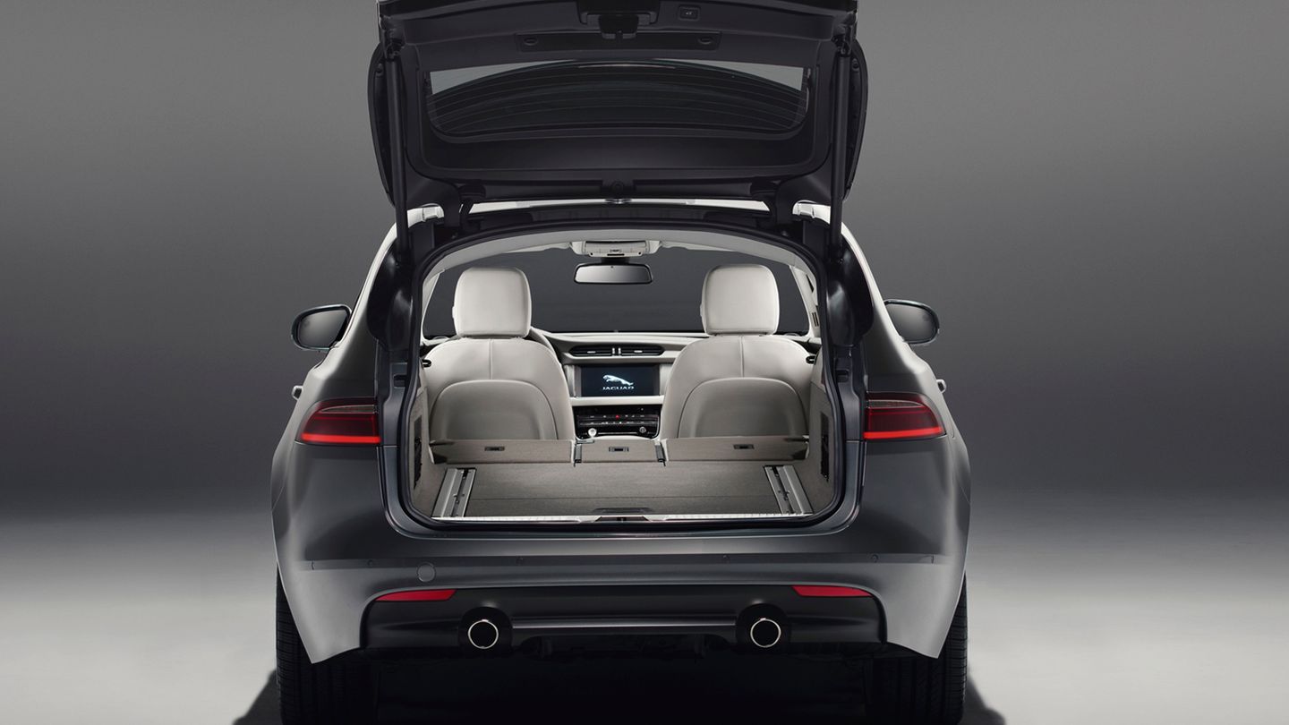 565 Liter bis zu 1.700 Liter fasst der Kofferraum des Jaguar XF Sportbrake. 