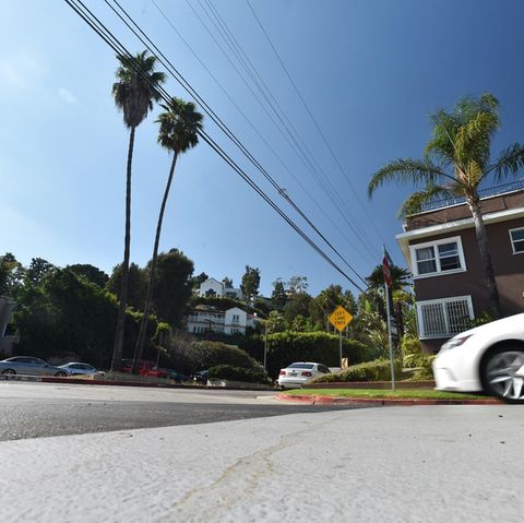 Los Angeles testet eine neue Straßenbeschichtung, die das Sonnenlicht reflektieren soll