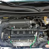 Der 1,2 Liter große Vierzylinder-Benzinmotor leistet 90 PS.