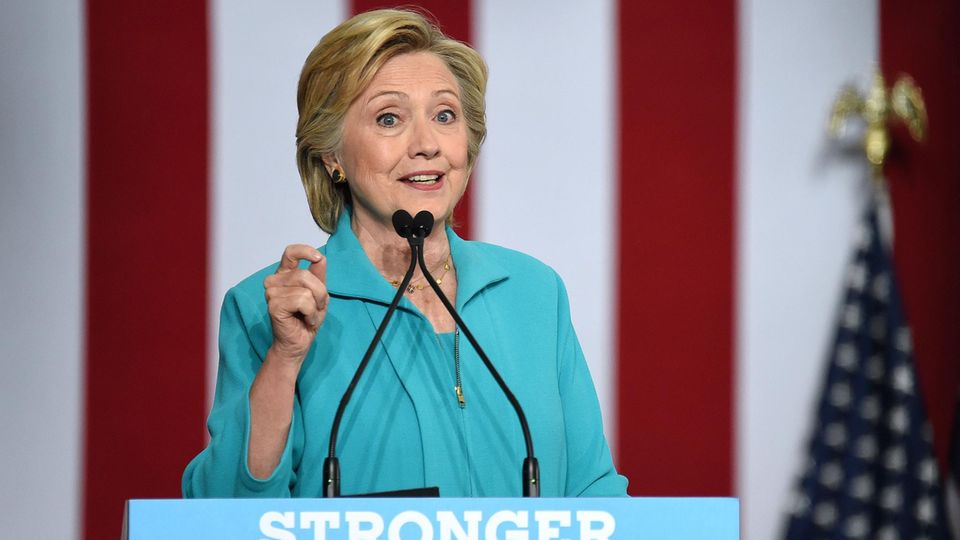 Nach Charlottesville: Trumps Klüngelei mit den Rechten - Hillary Clinton hatte davor gewarnt