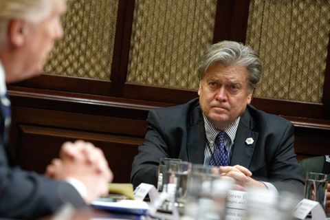 US-Präsident Donald Trump und Stephen Bannon bei einem Meeting zur Cyber-Sicherheit Ende Januar im Weißen Haus