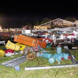 Die ausgelassene Stimmung beim Auftakt eines Sommerfests der Freiwilligen Feuerwehr in Österreich fand am Freitagabend ein jähes Ende.