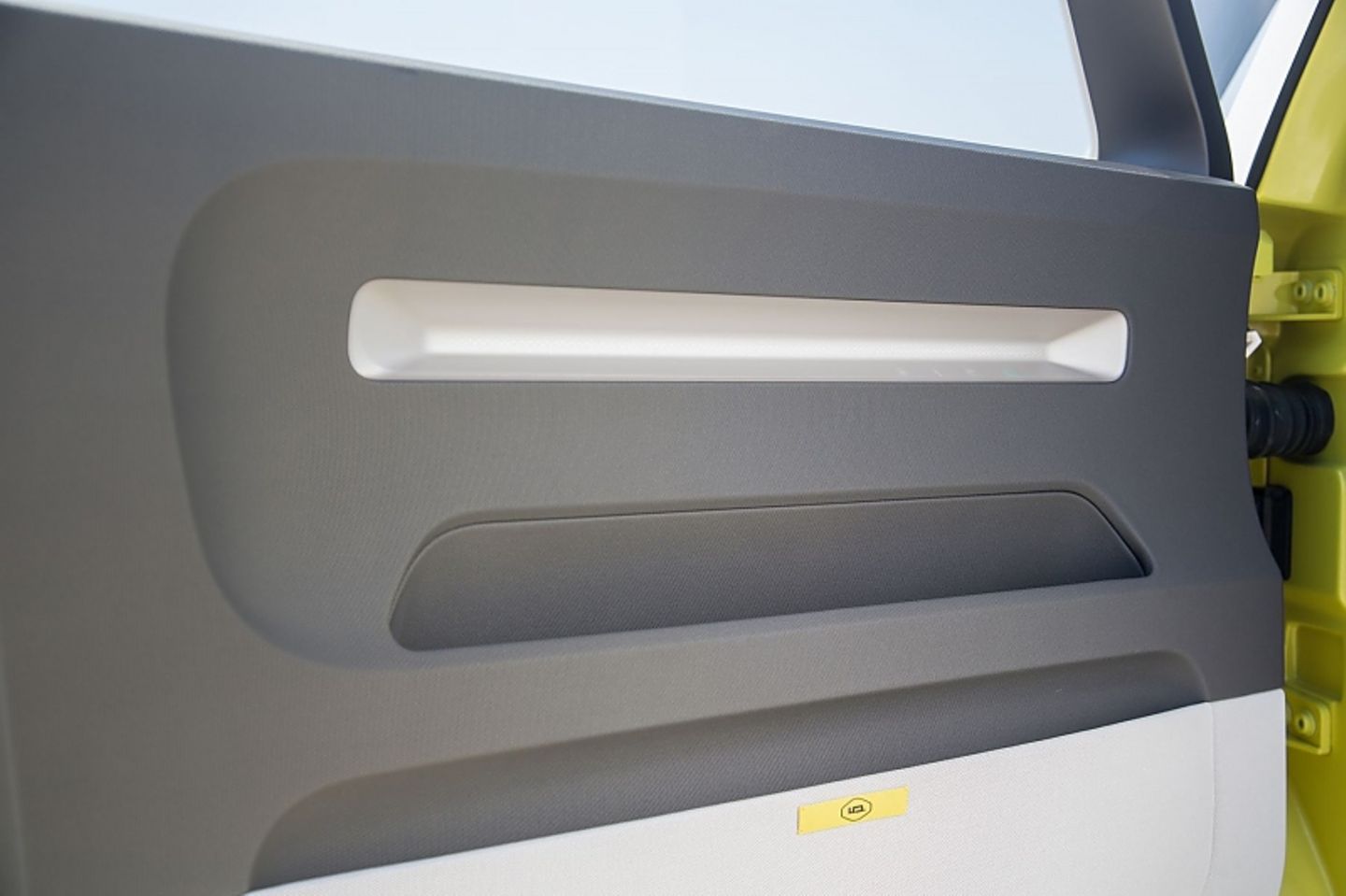 Die Türen öffnen sich ebenfalls elektrisch