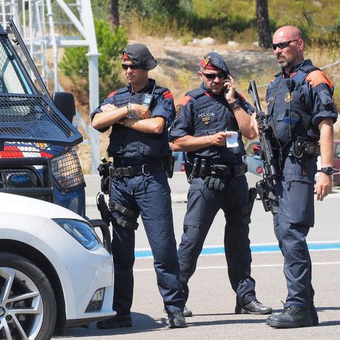 Polizei-Kontrolle zwischen Spanien und Frankreich: Der mutmaßliche Lenker des Tatfahrzeugs ist auf der Flucht