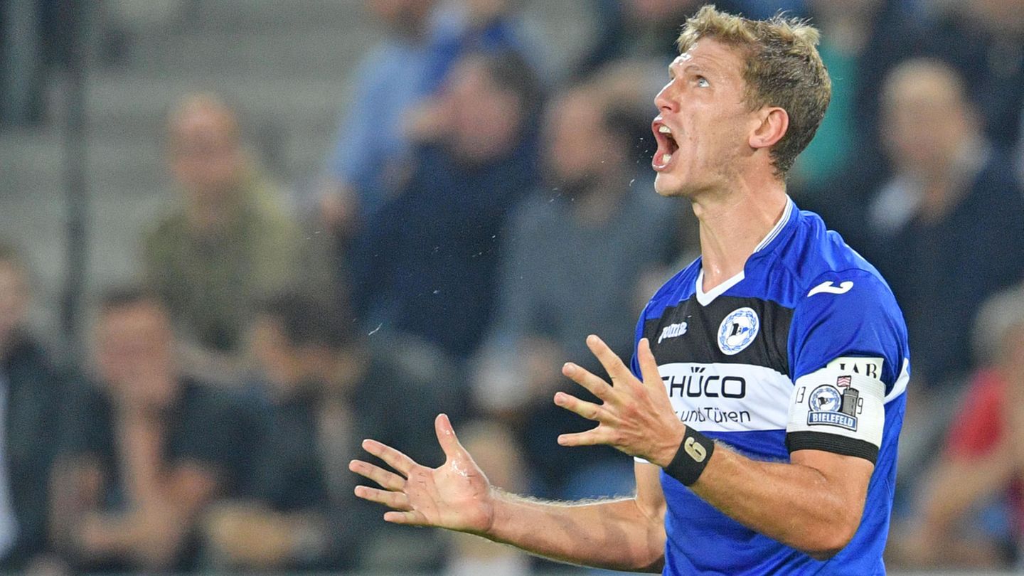 Bielefelds Fabian Klos beim Spiel gegen VfL Bochum 1848