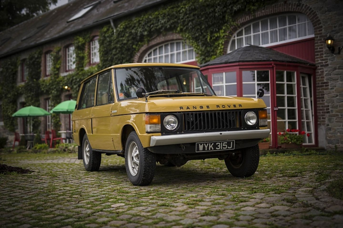 Die bekannte Front eines klassischen Range Rovers