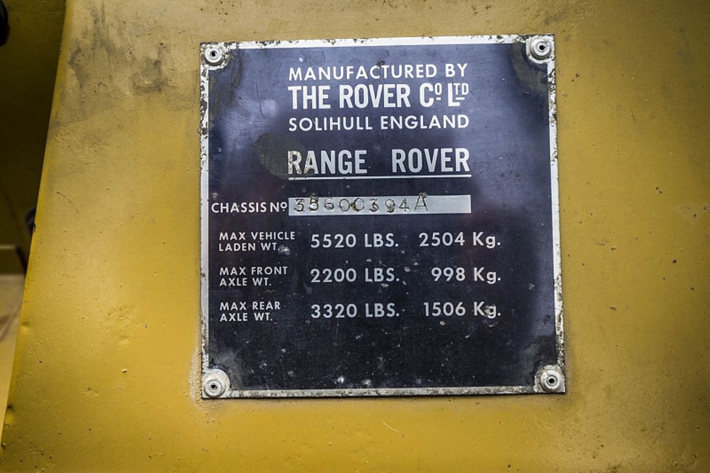 Die Plakette gibt Auskunft über die Herkunft des Range Rovers