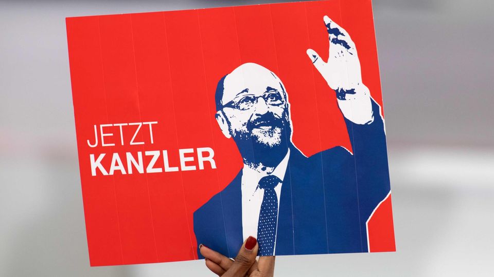 Auch wenn es für die SPD und Martin Schulz leicht bergauf geht - von der Kanzlerschaft ist er weit entfernt