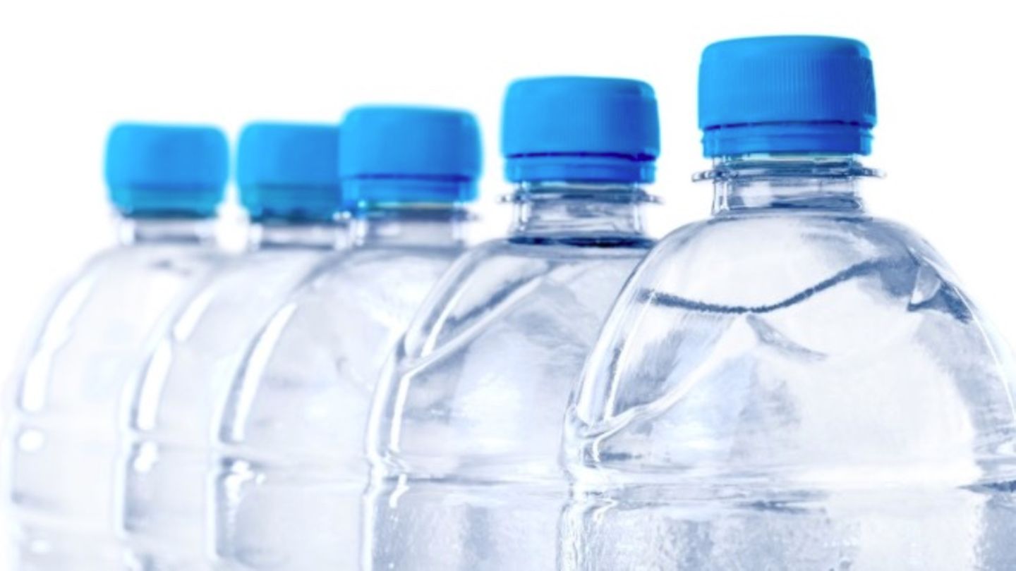 Can mineral water go bad – and how do you recognize that?