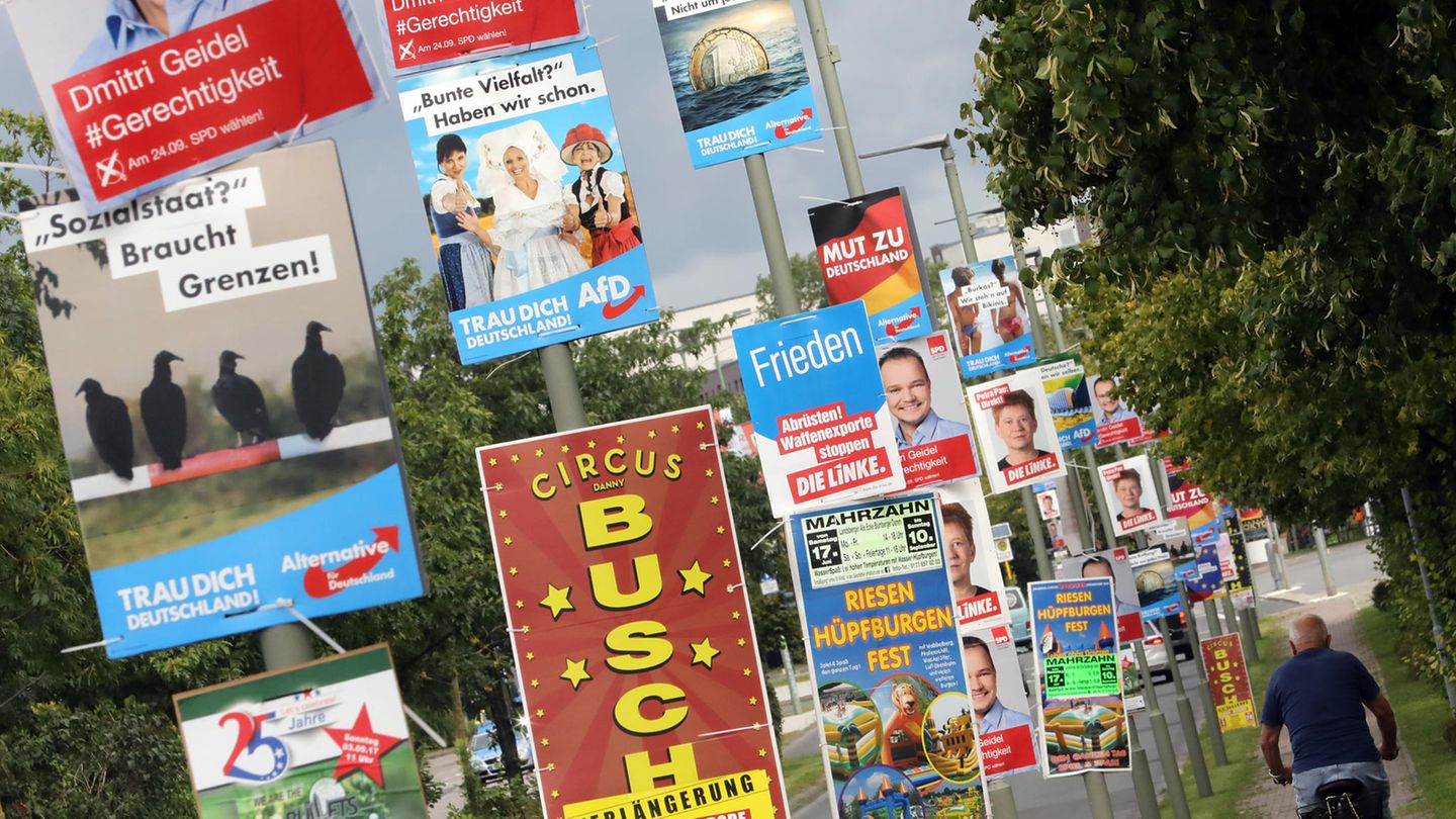 Wo dürfen Wahlplakate hängen? Was darf plakatiert werden? Und wer entscheidet das?