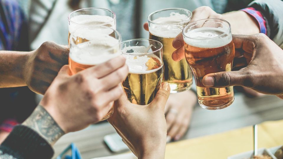 Brandindex 2018: Die beliebteste Biermarke des Jahres 2018 heißt... Brandindex 2018: Die beliebteste Biermarke des Jahres 2018 heißt...