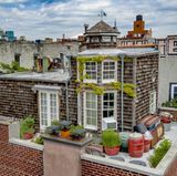 Diese Häuschen überblickt das East Village.