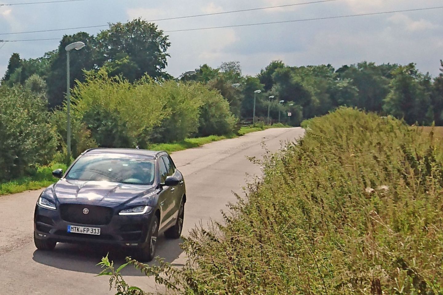 Der Jaguar F-Pace 25d AWD wird von einem Vierzylinder-Dieselmotor angetrieben.