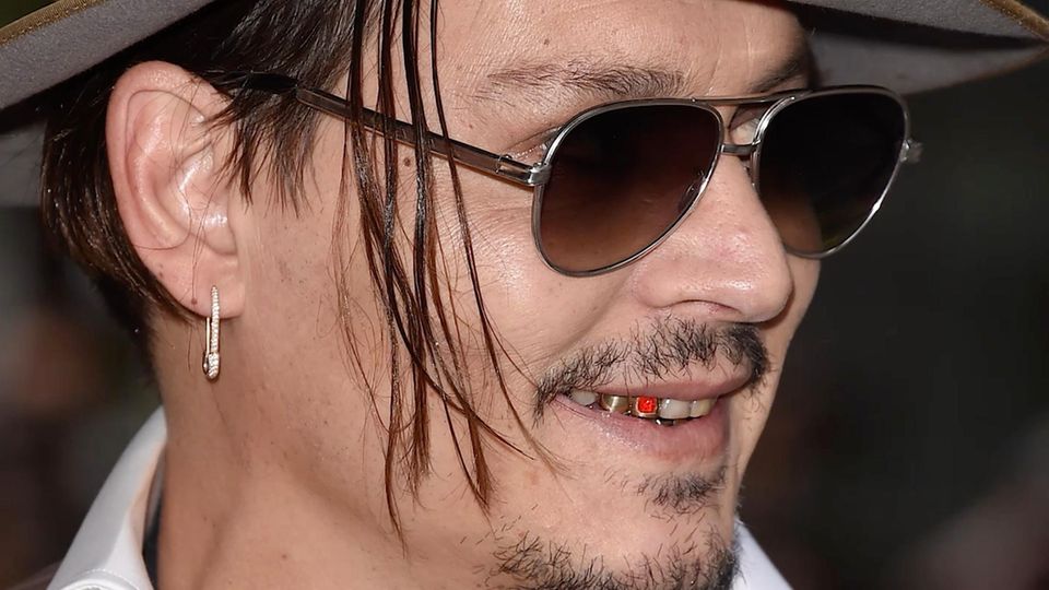 Auf dem Roten Teppich: Die fünf schlimmsten Styles der Promi-Männer Auf dem Roten Teppich: Die fünf schlimmsten Styles der Promi-Männer