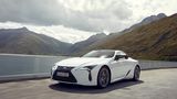Der Lexus LC 500h wiegt rund zwei Tonnen