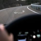 Das Head-Up-Display ist 7.1 Zoll groß