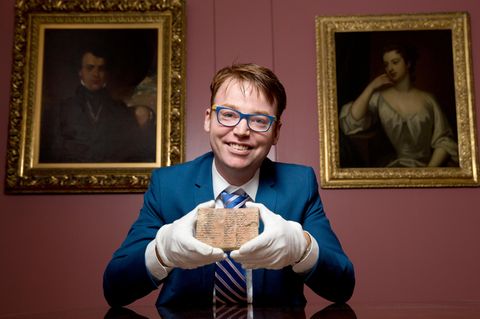 Der Mathematiker Daniel Mansfield glaubt das Rätsel um die 3700 Jahre alte Tontafel gelöst zu haben.