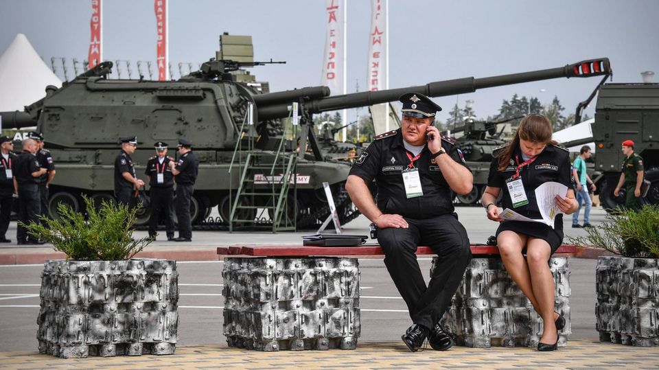 Army 2017 Messe: Die schwere Artillerie hat in Russland eine größere Bedeutung als in NATO-Staaten. Die schwere Artillerie hat in Russland eine größere Bedeutung als in NATO-Staaten.