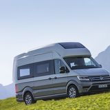 2,03 Meter ohne Außenspiegel breit.