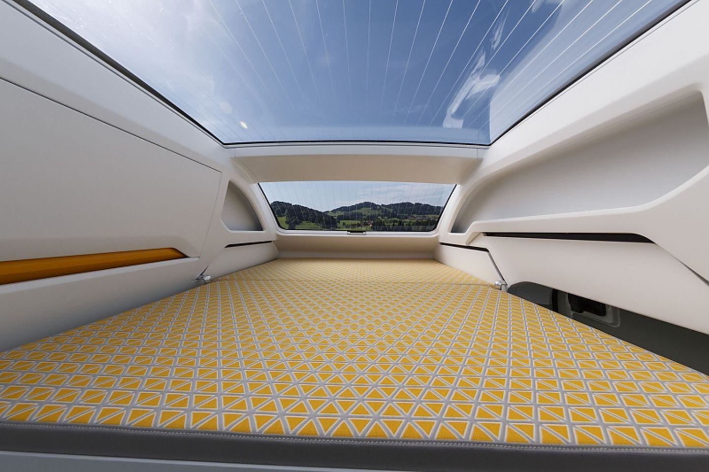 Das Bett im Alkoven ist 1,72 Meter lang und 1,32 Meter breit.