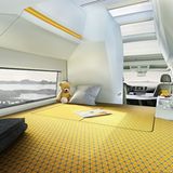 Zwei Meter lang und 1,70 Meter breit ist das Bett im Heck.