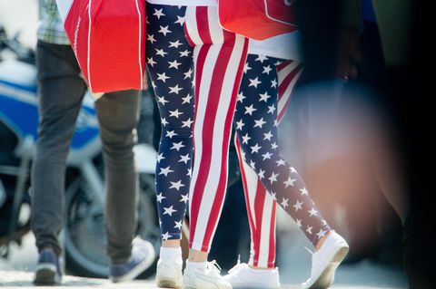 In den USA liegen Leggings voll im Trend. Nun will eine Direktorin sie mit einer Kleiderregel aus der Schule verbannen.   
