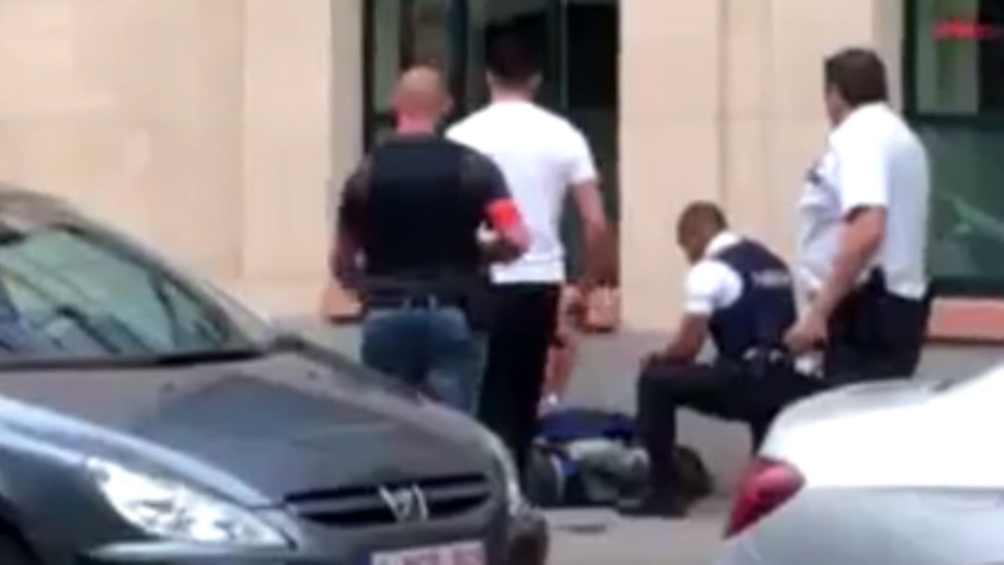 In Brüssel hat ein Mann Soldaten angegriffen und ist daraufhin erschossen worden