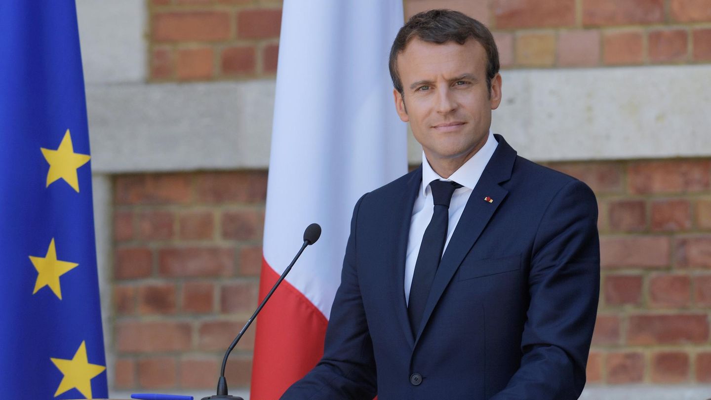 Frankreichs Staatschef Macron gibt 26.000 Euro für Schminke aus