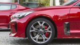 Kia Stinger GT4 AWD - das Topmodell rollt auf 19-Zöllern