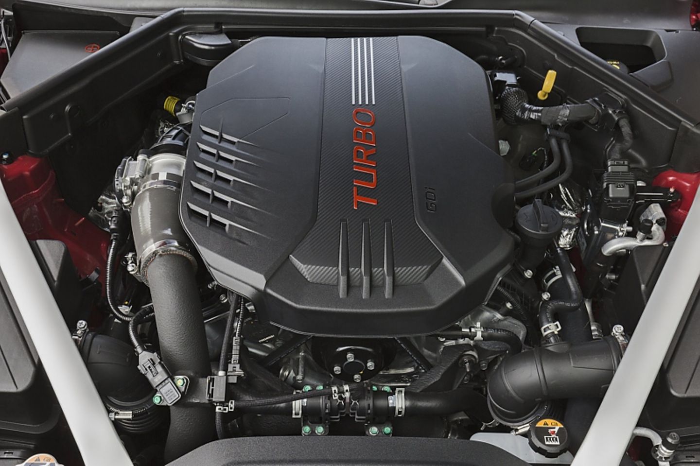 Kia Stinger GT4 AWD - der 3,3 Liter Turbo-V6 leistet 276 kW / 370 PS