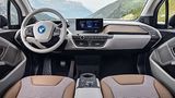 Im Interieur gibt es neu Stoffe